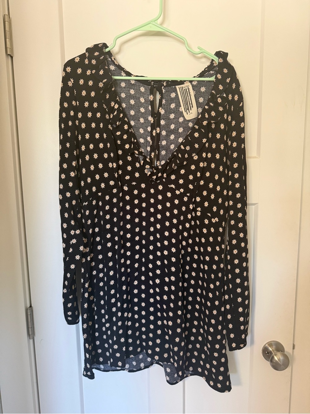 Black Daisy Print Long Sleeve Mini Dress